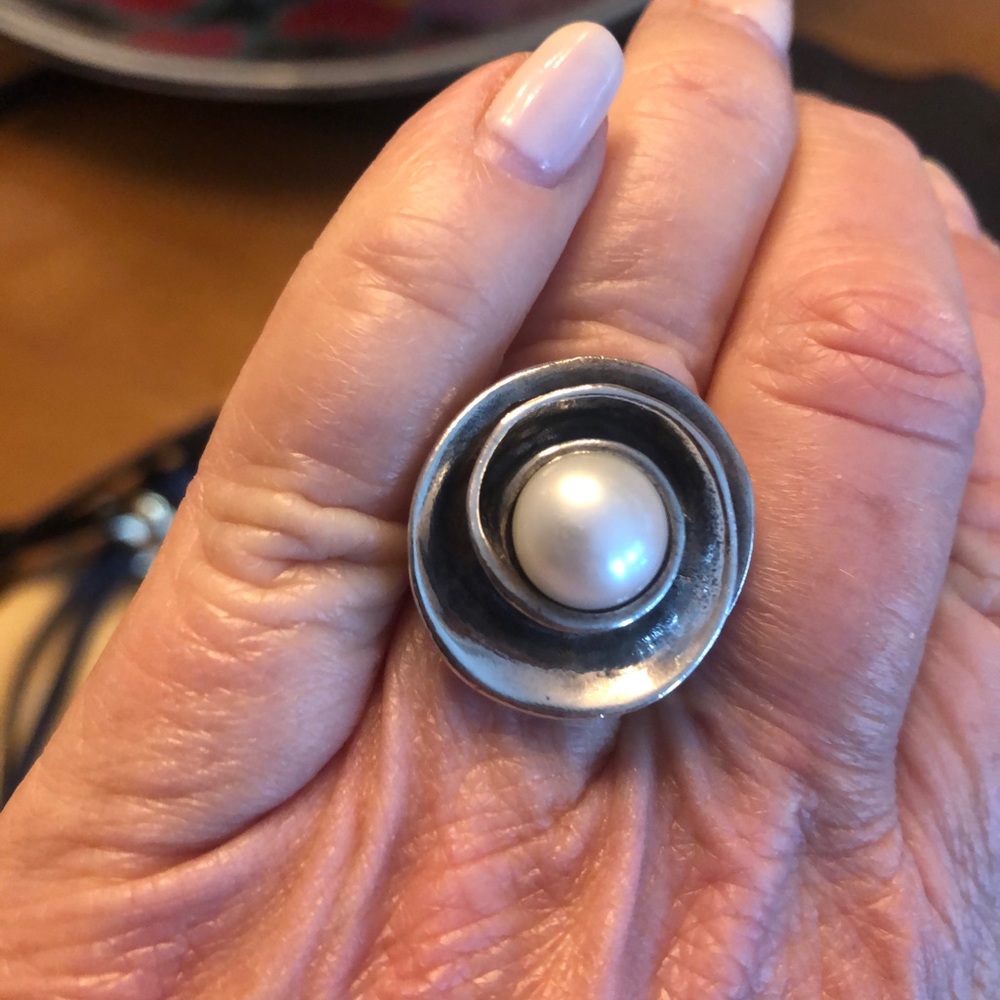 SILPADA Lily Pearl Swirl Sterling Ring. Size 7